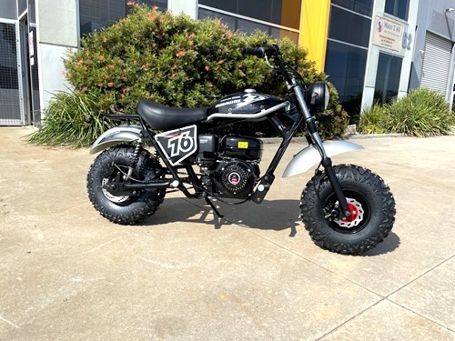 MB200 TrailMaster Hurricane 200X Mini Bike Coleman Full sized Kids Adults Bike BLACK