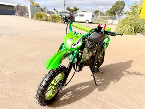 49cc Motorbike Mini Motor Dirt Bike for Kids, Pocket Rocket, Pee Wee Motorcycle 50cc in Green