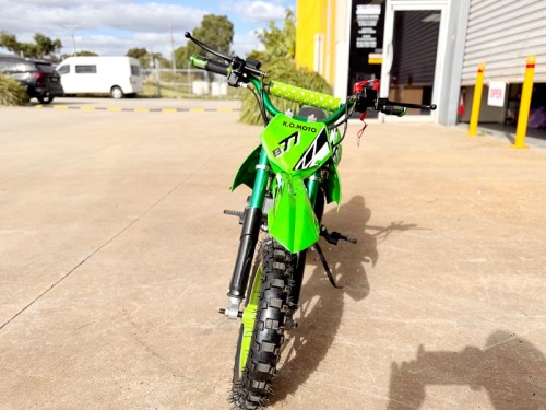 49cc Motorbike Mini Motor Dirt Bike for Kids, Pocket Rocket, Pee Wee Motorcycle 50cc in Green
