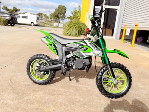 49cc Motorbike Mini Motor Dirt Bike for Kids, Pocket Rocket, Pee Wee Motorcycle 50cc in Green